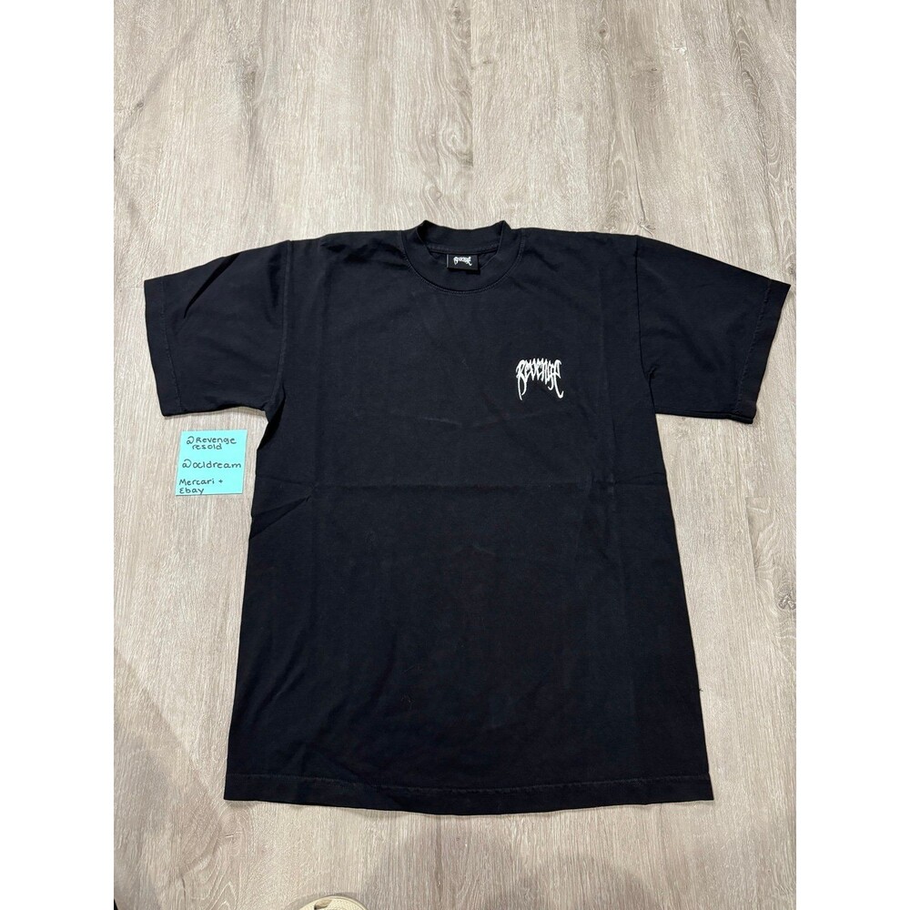 Revenge plain black tee S